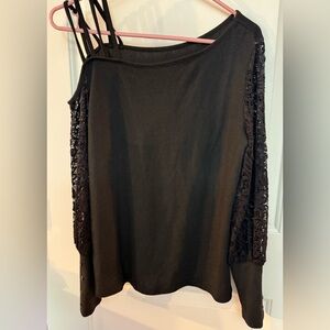 SHEIN Black Lace Sleeve Top